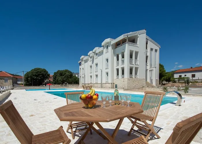 Mala Dalmacija By Mediteran Travel Hotel apartamentowy