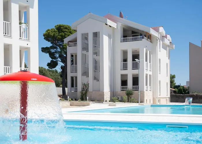 Mala Dalmacija By Mediteran Travel Hotel apartamentowy